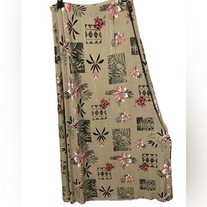 Slinky Brand Vintage Tropical Hawaiian Tribal Luau Vacation Island Floral Skirt
